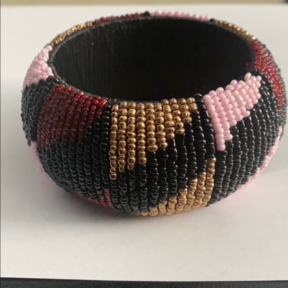Beaded bangle bracelet - Picture 2 of 4